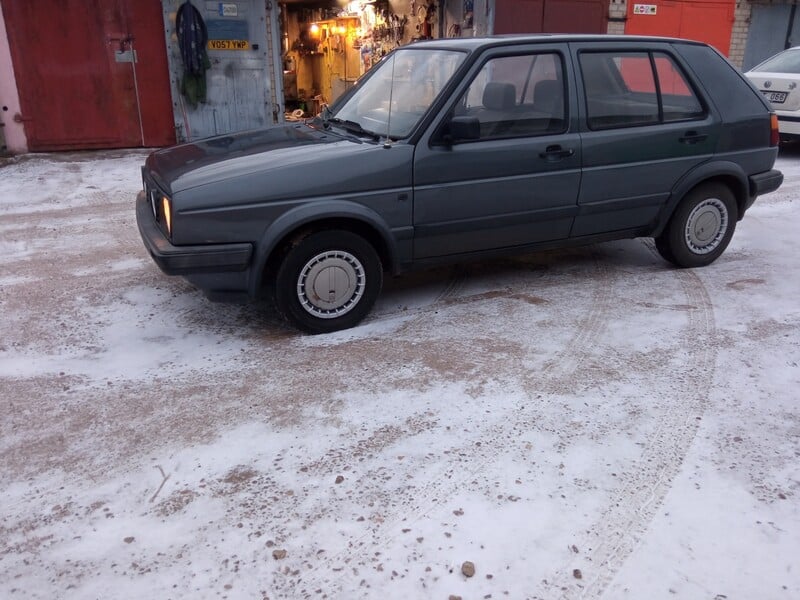 Photo 5 - Volkswagen Golf 1987 y Hatchback