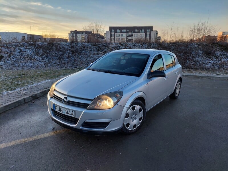 Фотография 1 - Opel Astra 2005 г Хэтчбек