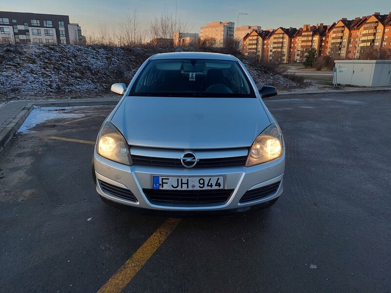 Фотография 2 - Opel Astra 2005 г Хэтчбек