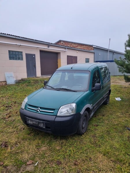 Photo 1 - Citroen Berlingo 2004 y Van