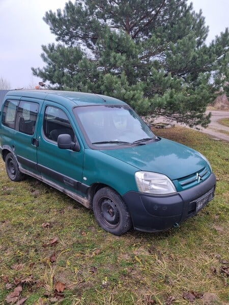 Photo 2 - Citroen Berlingo 2004 y Van