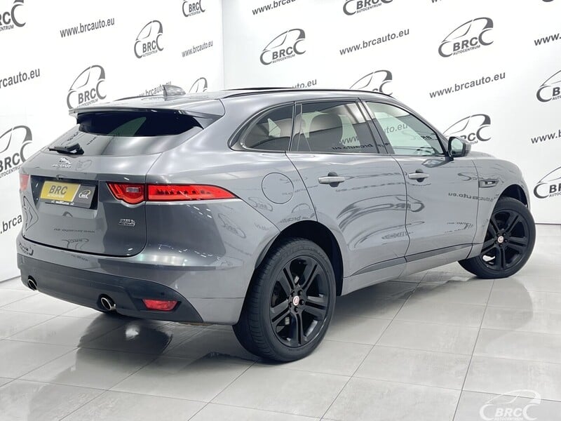 Фотография 2 - Jaguar F-Pace 2.0 AWD Automatas 2019 г