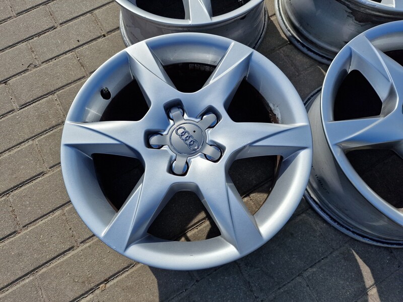 Photo 2 - Audi A3, A4, A6, Orig. A6 light alloy R16 rims