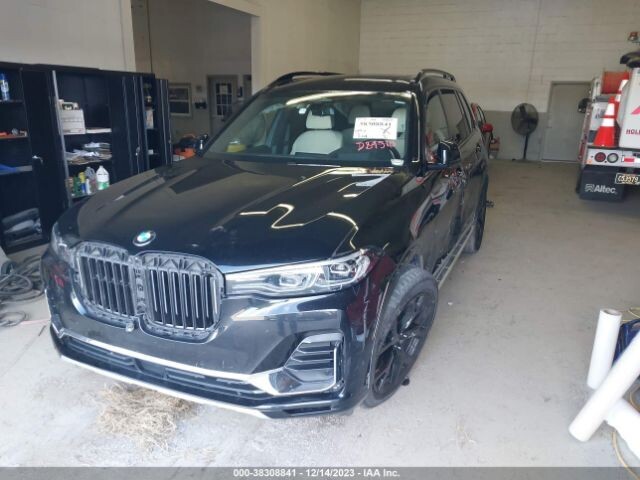 Photo 2 - Bmw X7 2021 y Off-road / Crossover