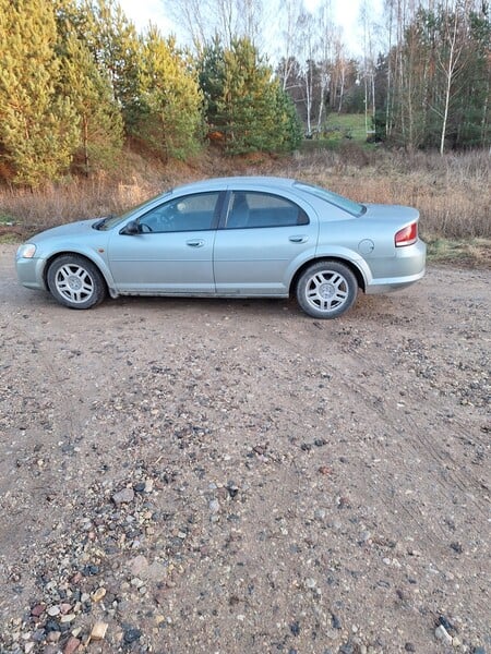 Photo 2 - Chrysler Sebring 2004 y Sedan