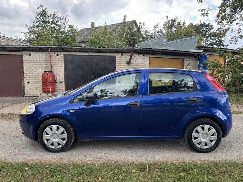 Photo 6 - Fiat Punto 2006 y Hatchback