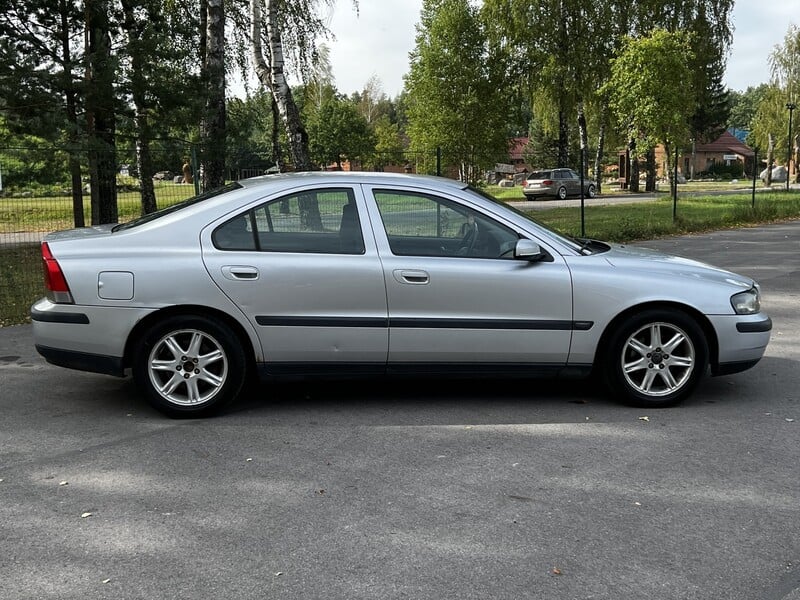 Фотография 8 - Volvo S60 2003 г Седан