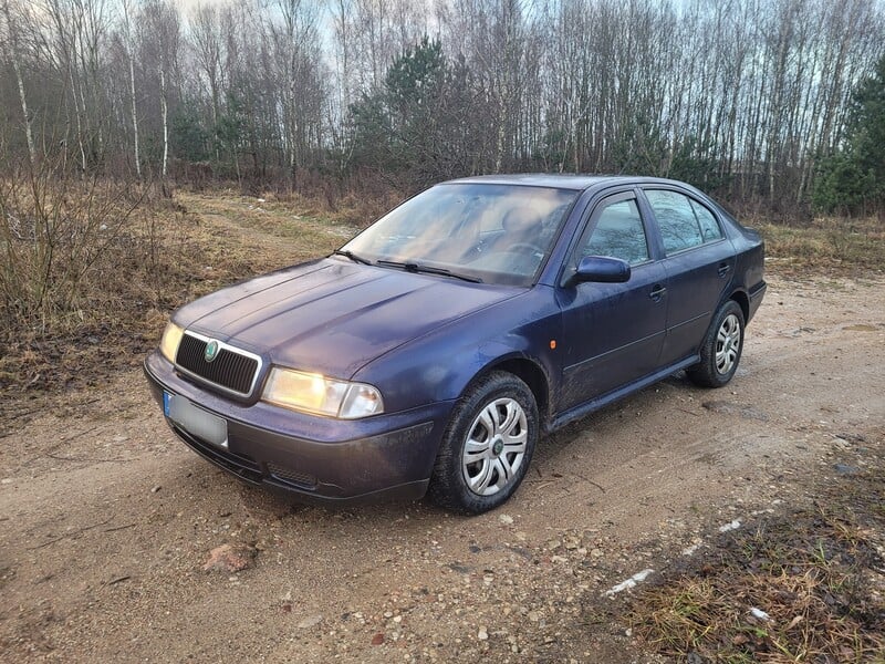 Photo 3 - Skoda Octavia 1999 y Hatchback