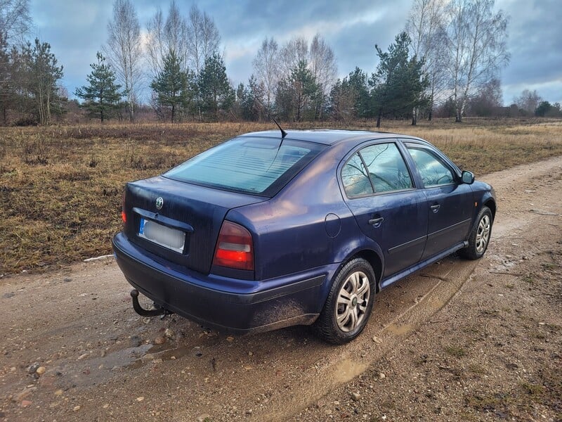 Photo 6 - Skoda Octavia 1999 y Hatchback