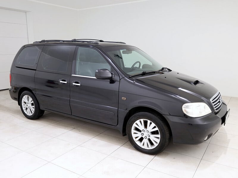 Photo 1 - Kia Carnival 2002 y Van