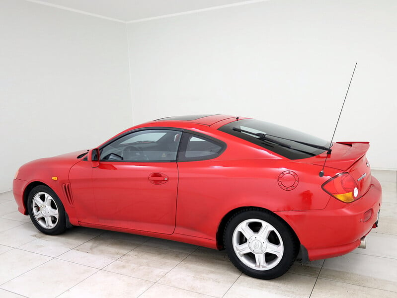 Photo 4 - Hyundai Coupe 2005 y Hatchback