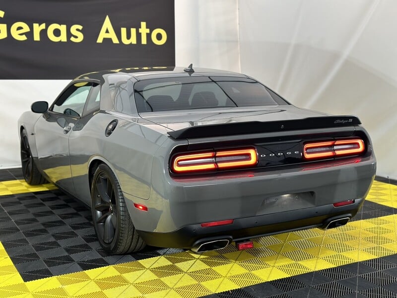 Photo 6 - Dodge Challenger 2019 y Coupe