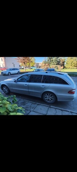 Фотография 3 - Mercedes-Benz E 220 2004 г Хэтчбек