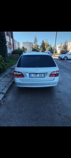 Фотография 4 - Mercedes-Benz E 220 2004 г Хэтчбек