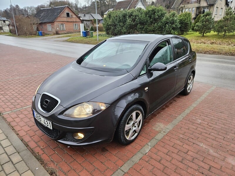 Photo 2 - Seat Toledo 2006 y Hatchback