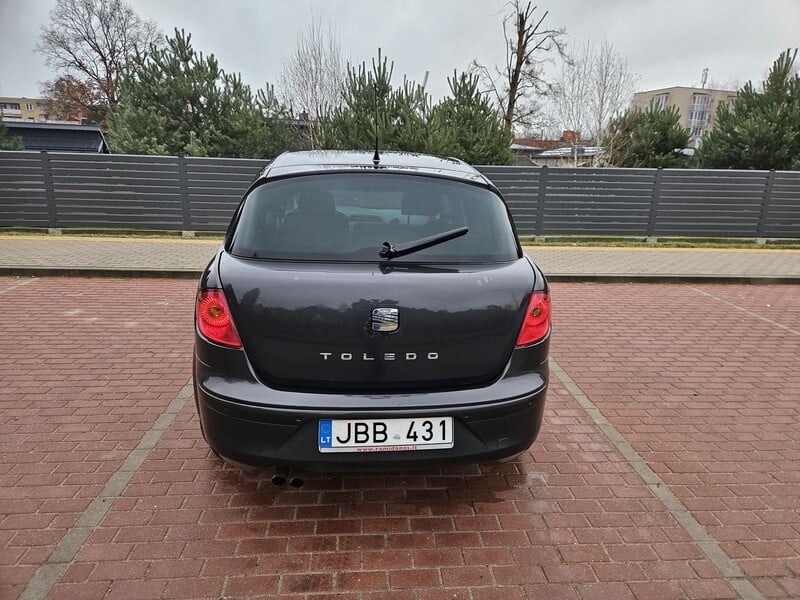 Photo 9 - Seat Toledo 2006 y Hatchback