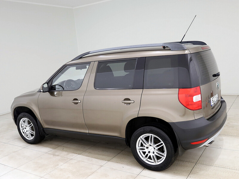 Photo 4 - Skoda Yeti 2010 y Van