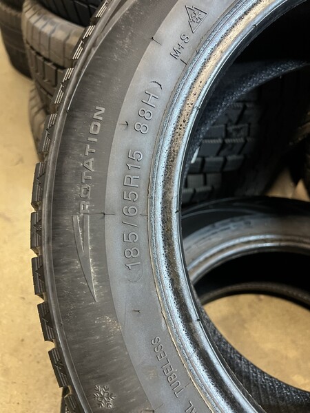 Photo 8 - Goodyear LAUFEN  R15 winter tyres passanger car