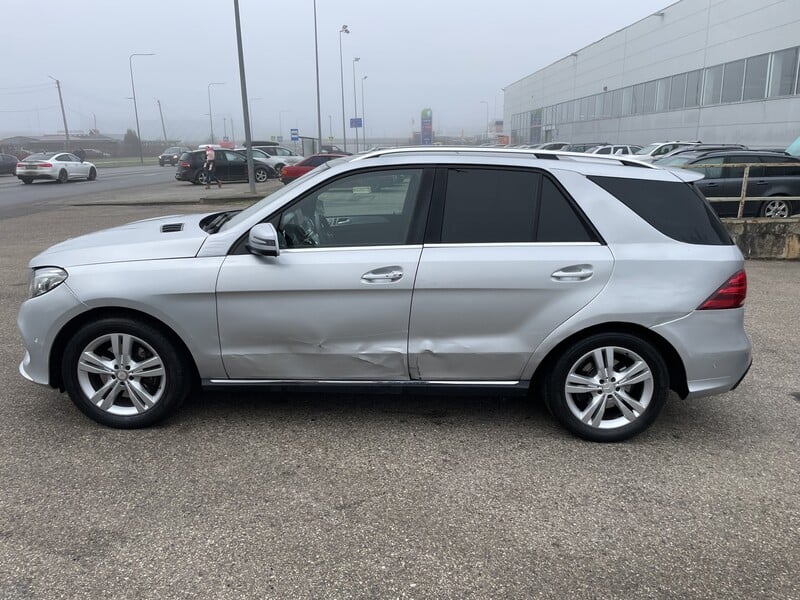 Photo 3 - Mercedes-Benz GLE 250 2017 y Off-road / Crossover