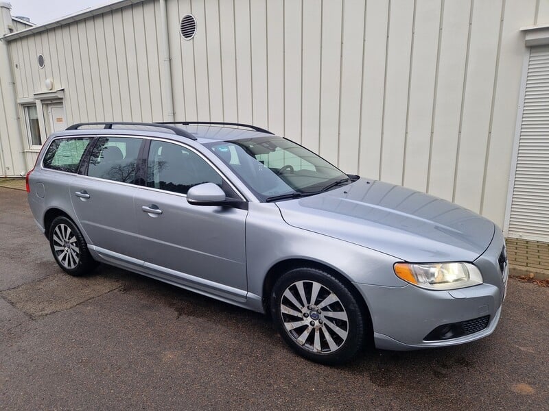 Photo 1 - Volvo V70 2013 y Wagon