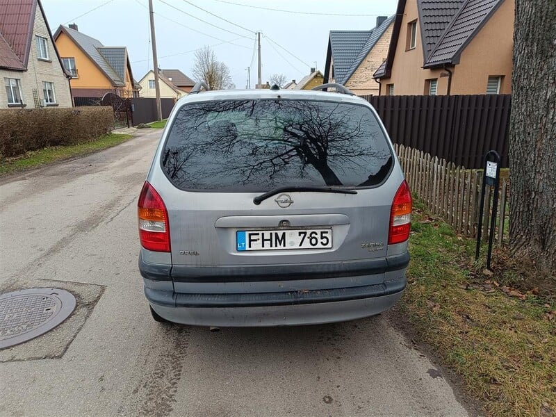 Photo 6 - Opel Zafira 2000 y Van