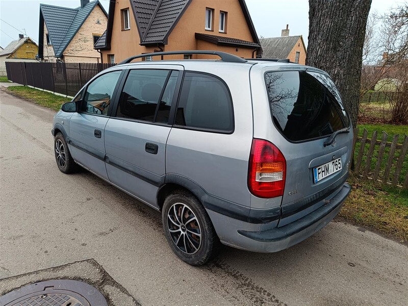 Photo 7 - Opel Zafira 2000 y Van