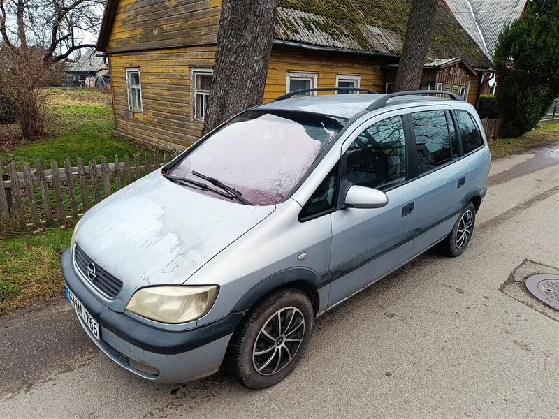 Photo 9 - Opel Zafira 2000 y Van