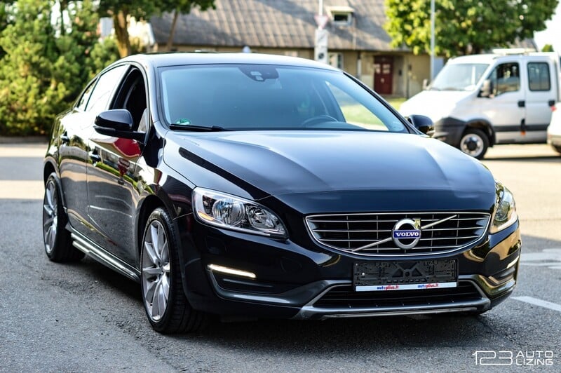 Фотография 3 - Volvo S60 2013 г Седан