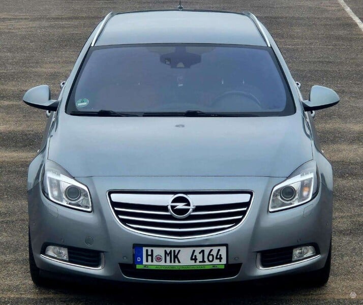 Фотография 2 - Opel Insignia 2011 г Универсал