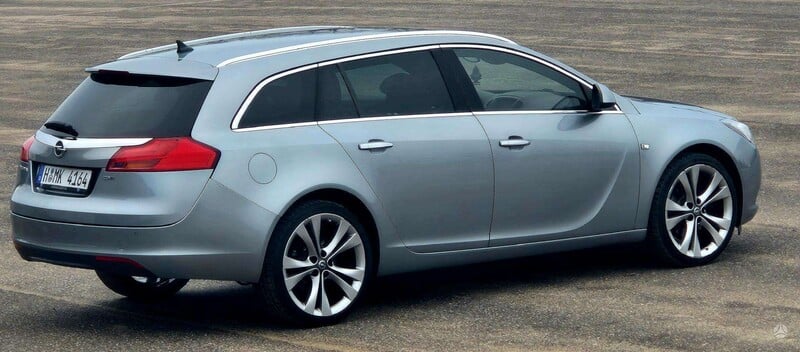 Фотография 6 - Opel Insignia 2011 г Универсал