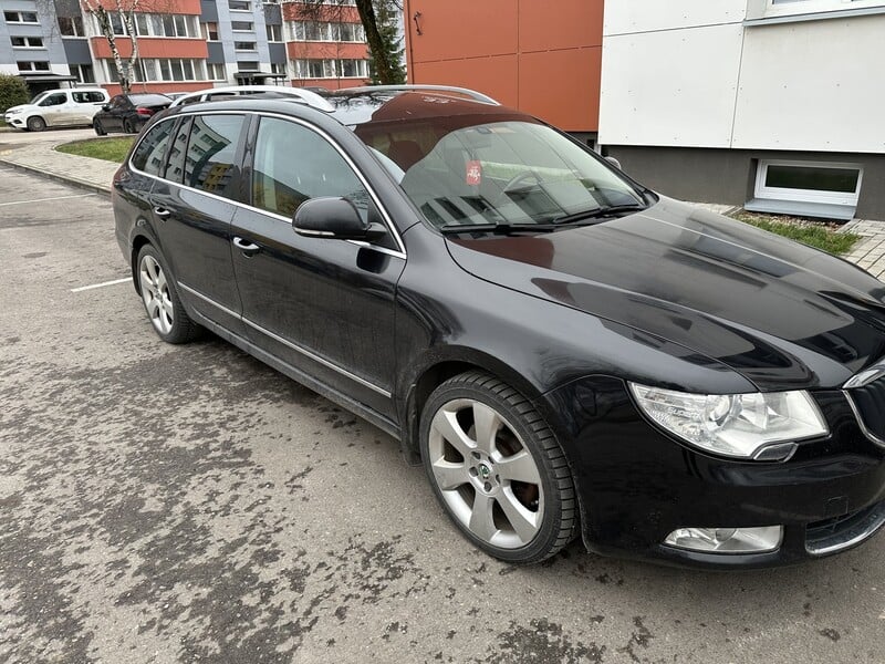 Nuotrauka 8 - Skoda Superb 2011 m Universalas