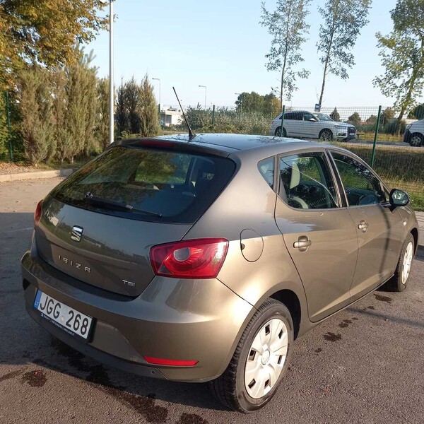 Photo 2 - Seat Ibiza 2016 y Hatchback