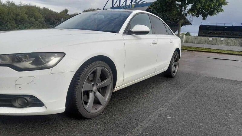 Photo 1 - Audi A6 2011 y Sedan