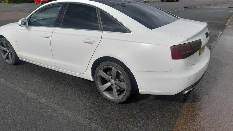 Photo 2 - Audi A6 2011 y Sedan