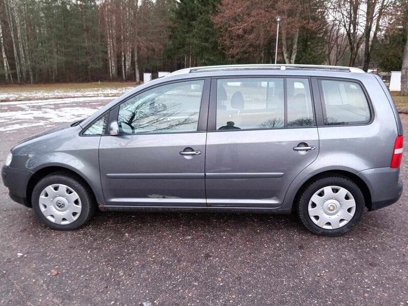 Photo 2 - Volkswagen Touran 2006 y Van