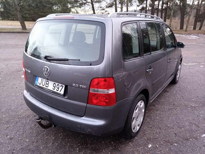 Photo 4 - Volkswagen Touran 2006 y Van