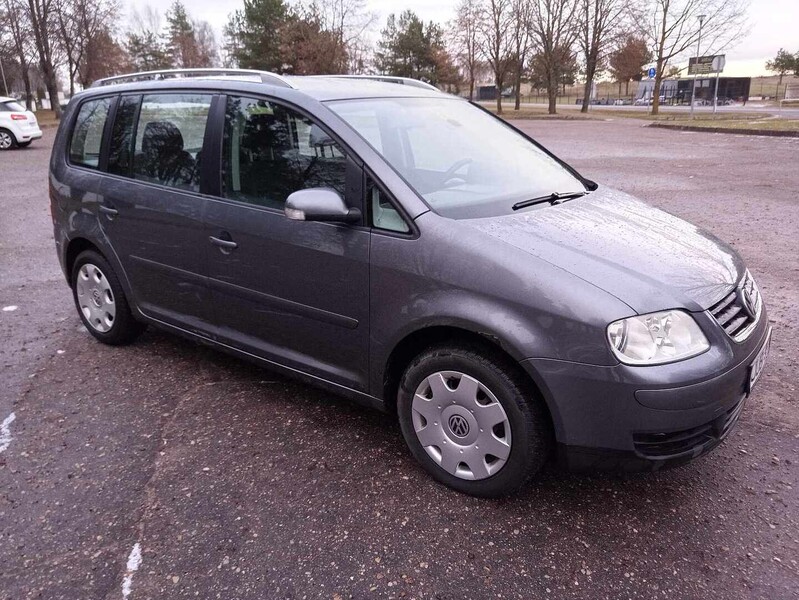 Photo 6 - Volkswagen Touran 2006 y Van