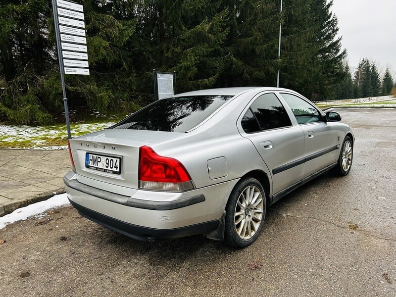 Фотография 1 - Volvo S60 2002 г Седан