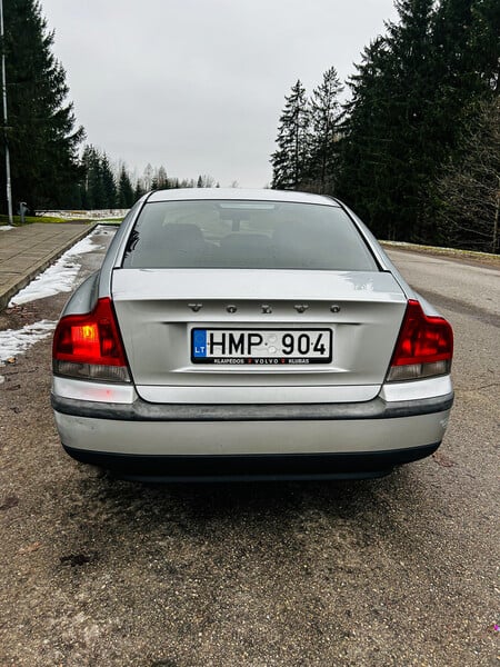 Фотография 2 - Volvo S60 2002 г Седан