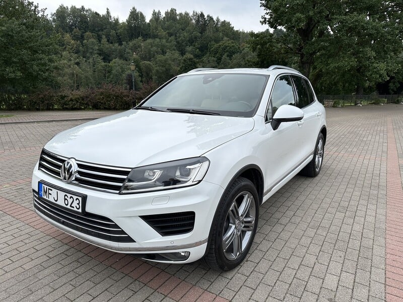 Фотография 1 - Volkswagen Touareg 2015 г Внедорожник / Кроссовер