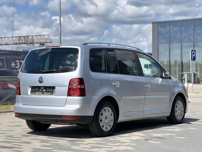 Фотография 12 - Volkswagen Touran 2006 г Минивэн