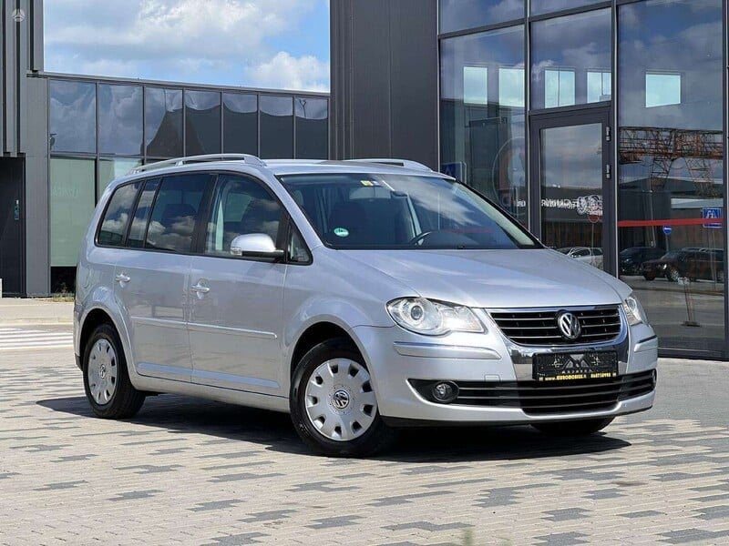 Фотография 14 - Volkswagen Touran 2006 г Минивэн