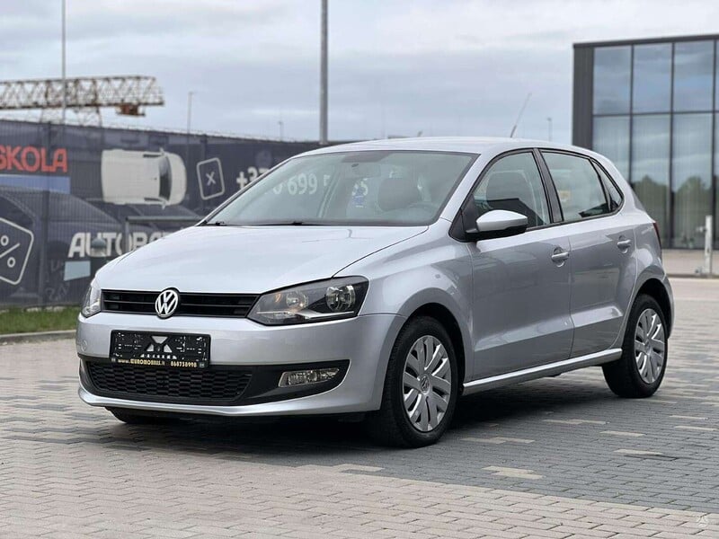 Photo 2 - Volkswagen Polo 2009 y Hatchback