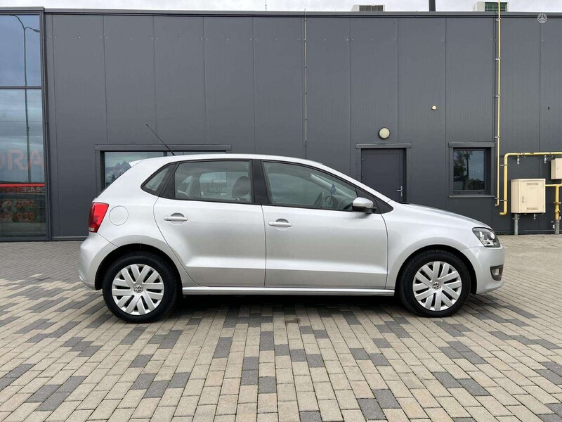 Photo 4 - Volkswagen Polo 2009 y Hatchback