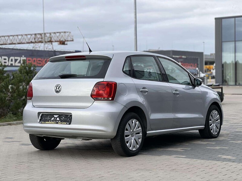 Photo 7 - Volkswagen Polo 2009 y Hatchback