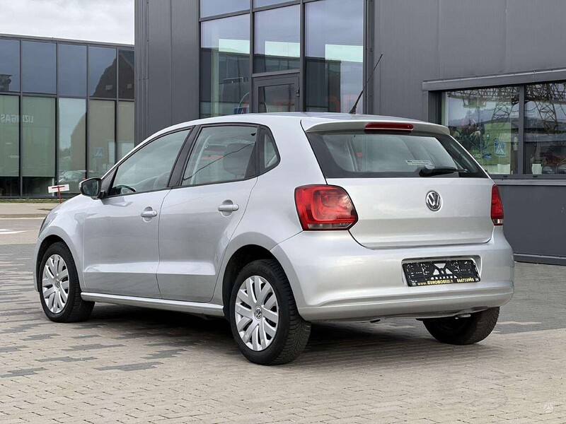 Photo 8 - Volkswagen Polo 2009 y Hatchback