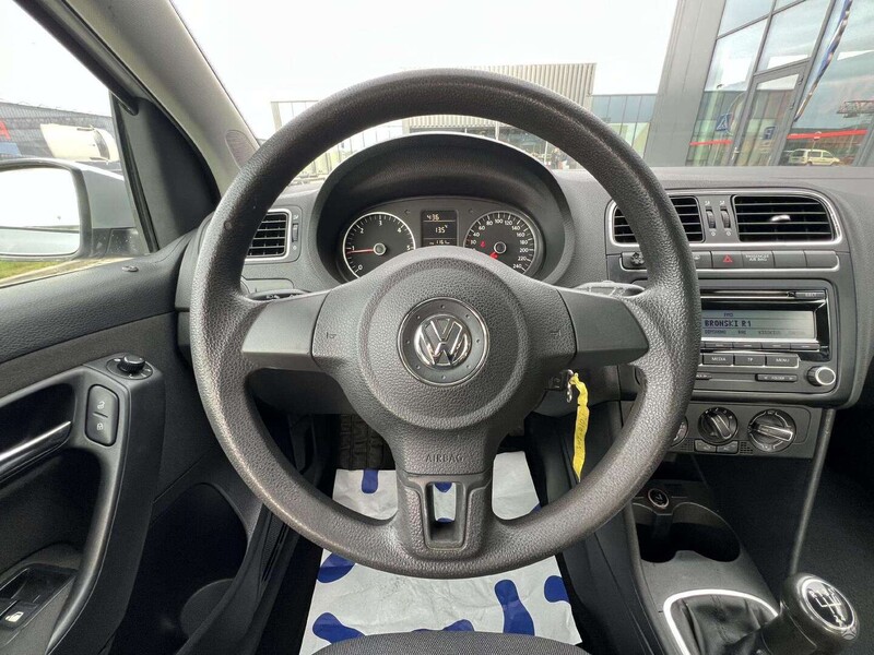 Photo 16 - Volkswagen Polo 2009 y Hatchback