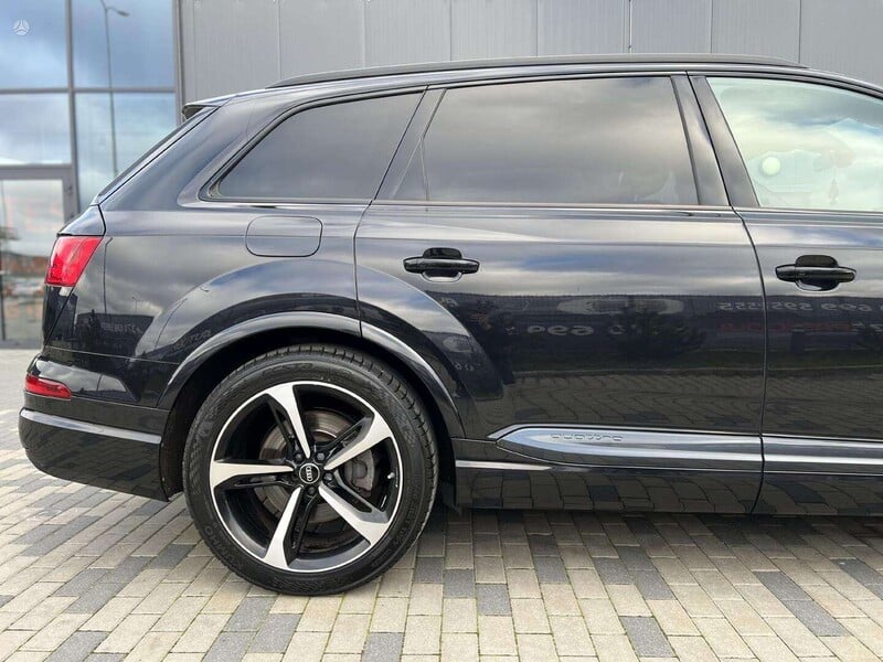 Photo 11 - Audi Q7 2019 y Off-road / Crossover