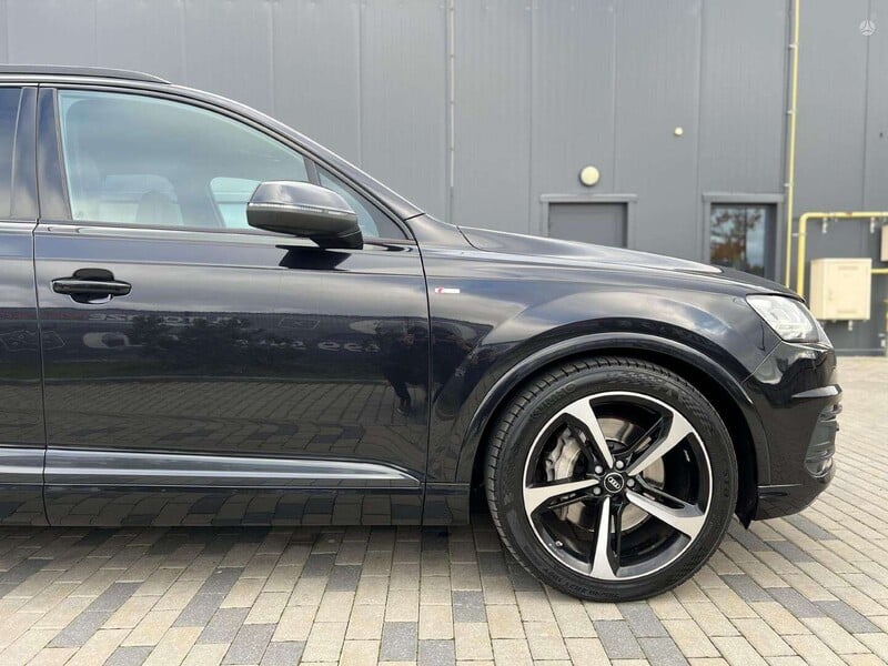 Photo 12 - Audi Q7 2019 y Off-road / Crossover