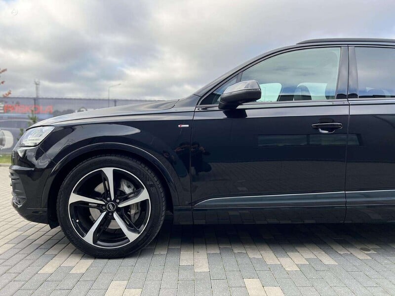 Photo 13 - Audi Q7 2019 y Off-road / Crossover